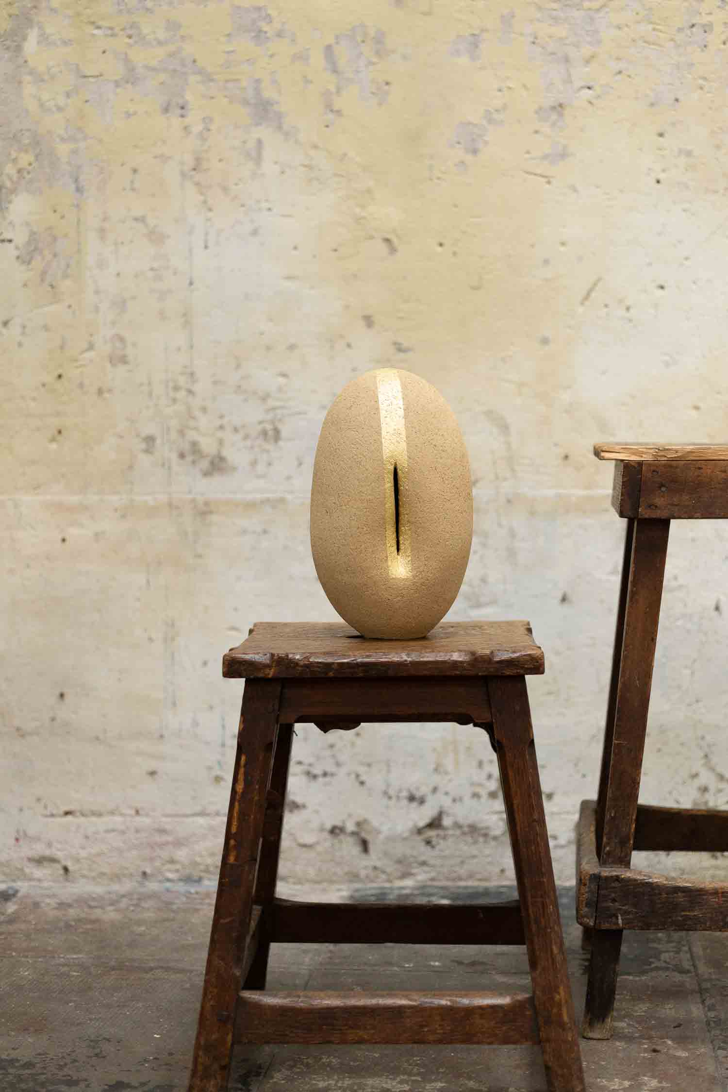 Vesna-Garic-Sulpture-Grés-Or-Origine@MS-1